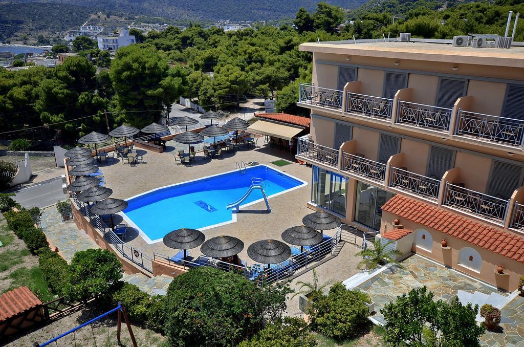 Hotel Magda Agia Marina  Extérieur photo